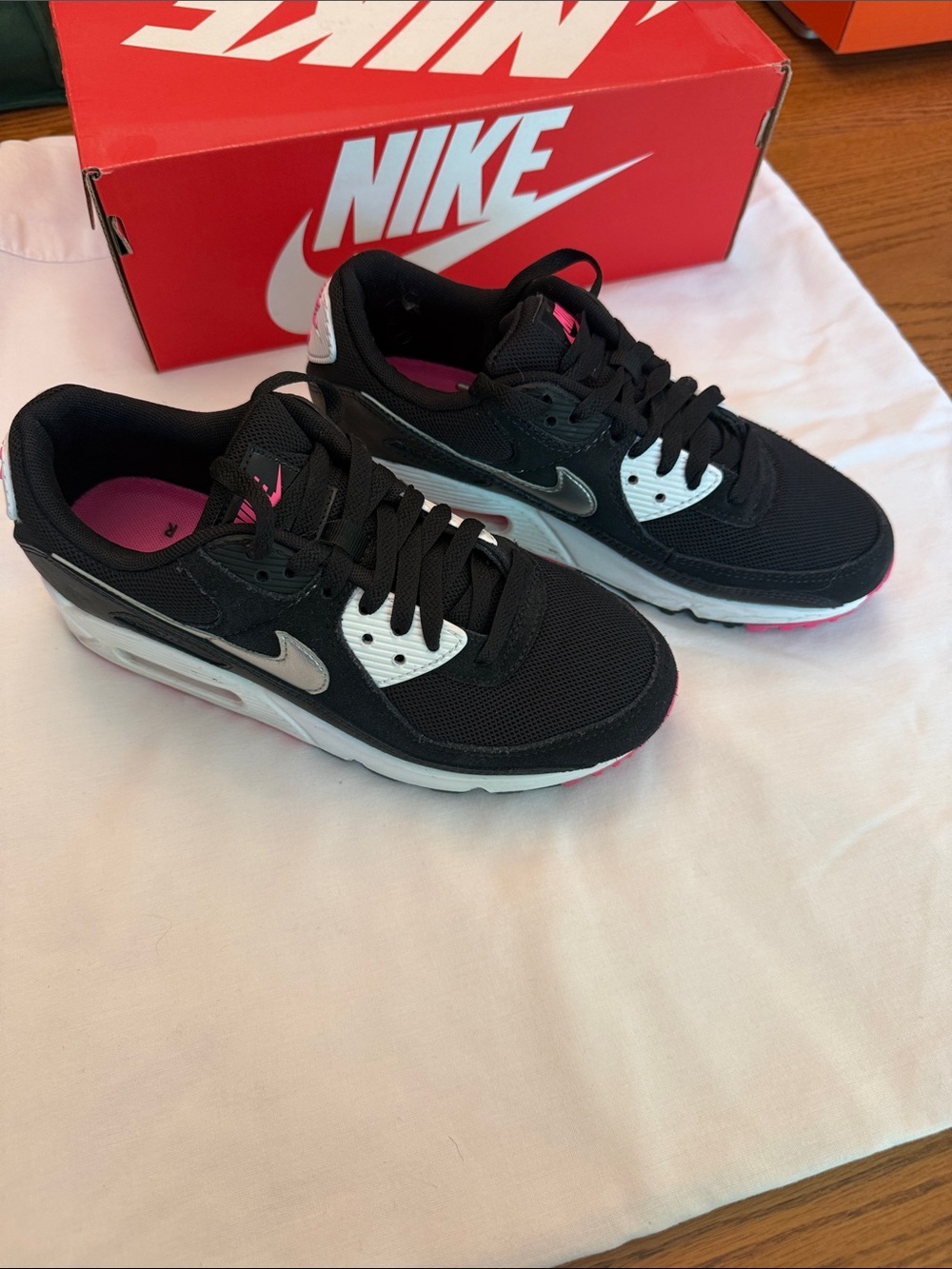 Nike Women’s Black Silver White Pink Athletic Shoes